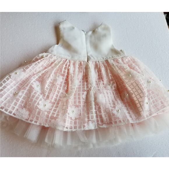 American Princess dress 6 months lacy pale pink with faux pearls - Picture 7 of 7